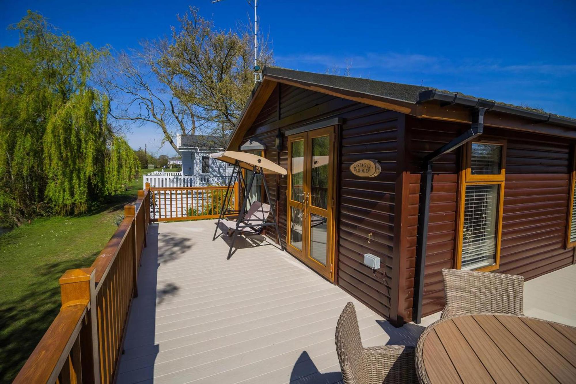 סאקסמונדהם Stunning Lodge With Free Wifi For Hire At Carlton Meres In Suffolk Ref 60013M מראה חיצוני תמונה